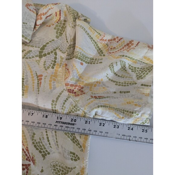 Tommy Bahama Mens Med 100% Silk Button Up Camp Hawaiian Aloha Floral - Picture 8 of 9